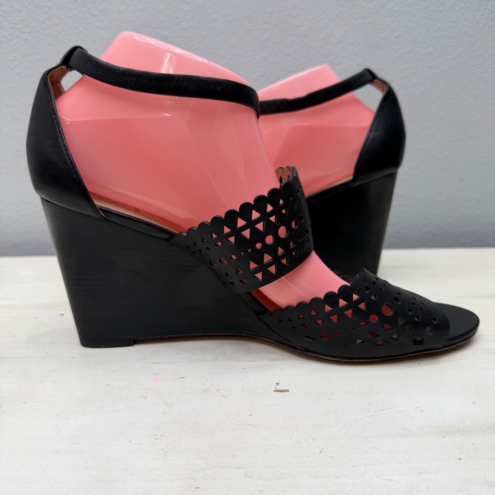 Tory Burch Black Leather Perforated Gladiator Wedge Sandals Size 10.5 - Picture 2 of 8